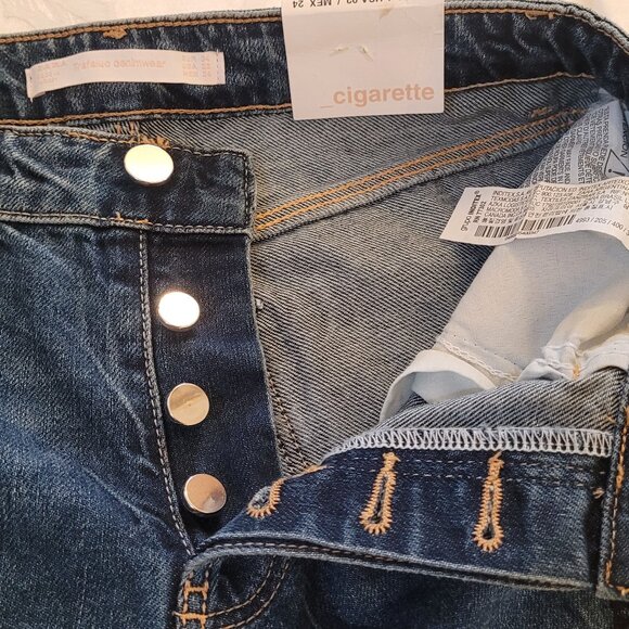 ✨NWT✨ ZARA trf High-Waist Distressed Jeans - Lace/Rhinestones/Pearls - Picture 6 of 16